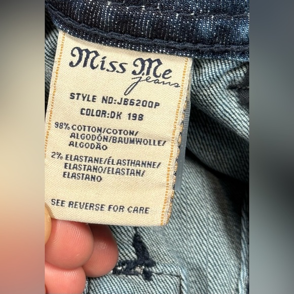 Miss Me Boyfriend Capri Denim Jeans Bling Embroidered Y2K Sequin Women's Sz 28 - Picture 10 of 10